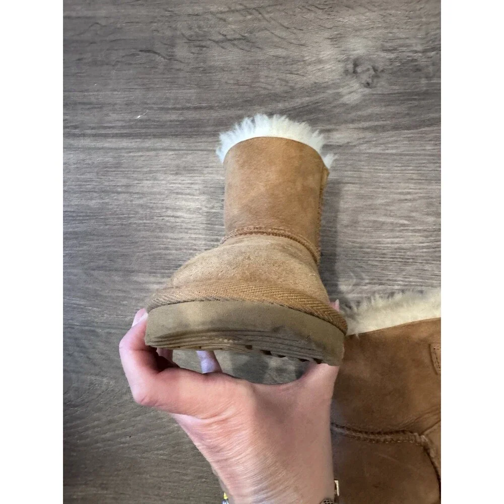 UGG girls size